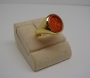 anello-oro-giallo-con-corniola-incisa